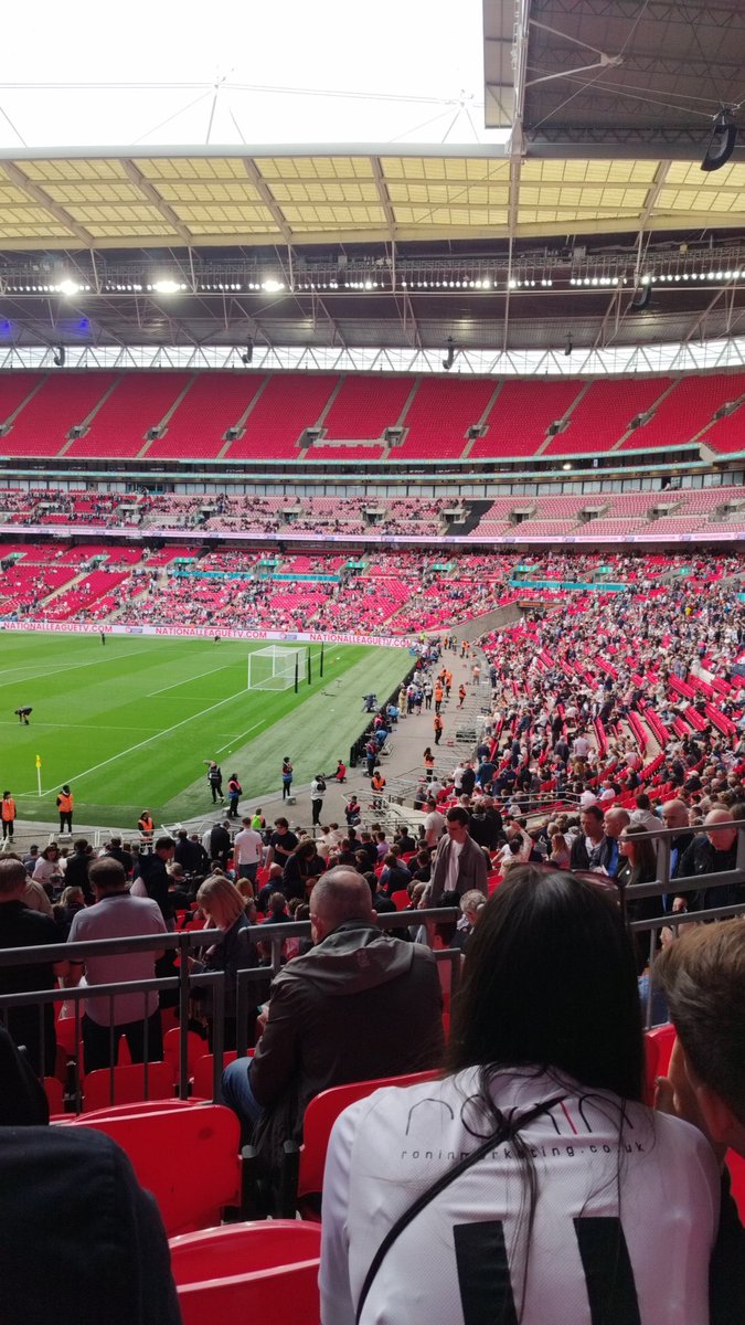 #bromleyfc #playofffinal c'mon you Ravens!!