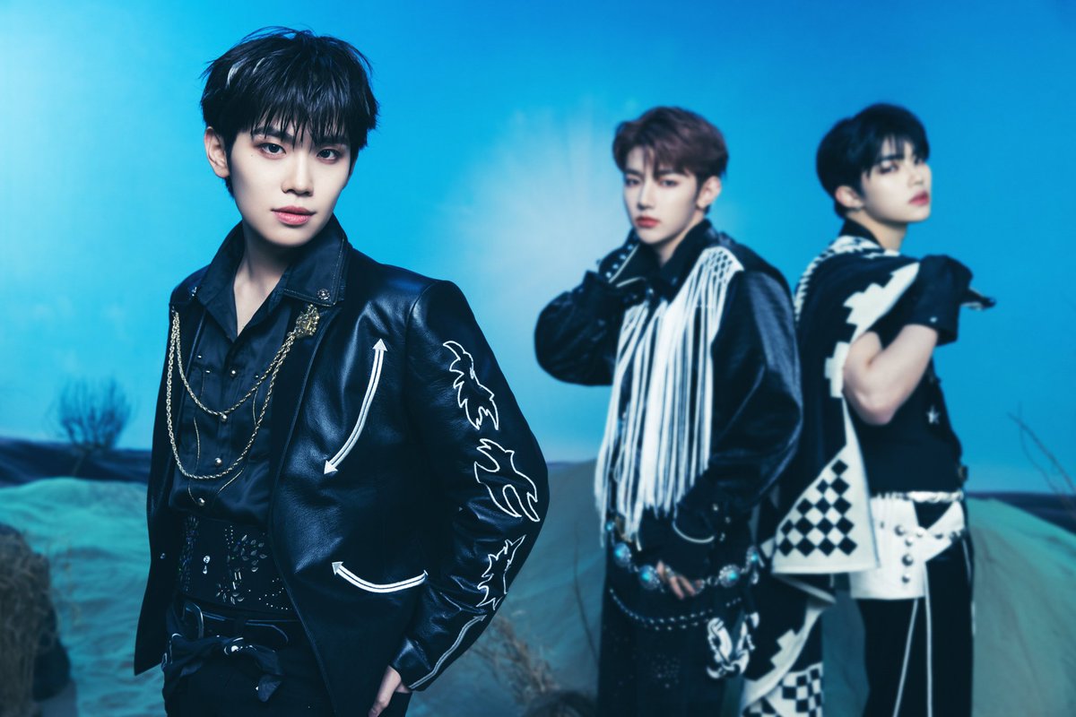 kgyuvin's tweet image. ️️️️️️
Channeling the energy of the sun, in our [𝑺𝑶𝑳𝑨𝑹] unit snapshot. 📸

[𝐘𝐨𝐮 𝐡𝐚𝐝 𝐦𝐞 𝐚𝐭 𝐇𝐄𝐋𝐋𝐎]
2024.05.13 18:00 (KST)
️️️️️️