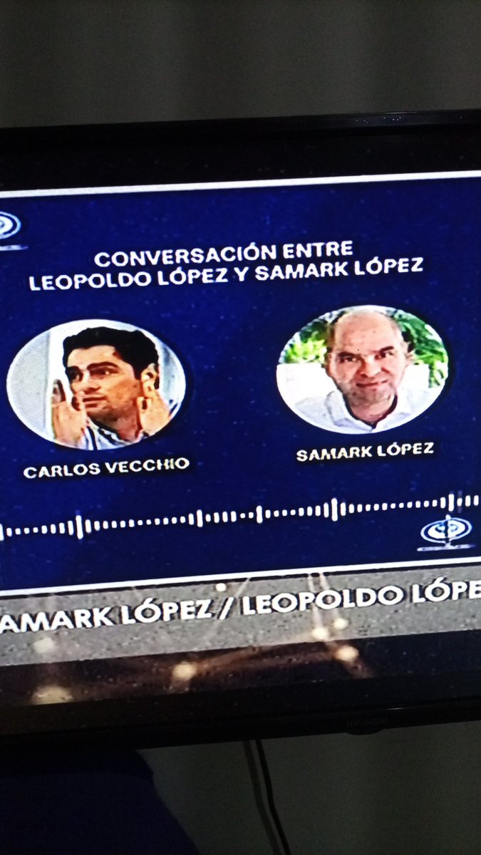 Les voy a recordar a todos los Chavistas ignorantes que Leopoldo López, Julio Borges y Vecchio, son Alacranes, son asalariados del Régimen. Este Show no se lo cree nadie .. Todos son caimanes del mismo poso. La verdadera oposición es la que rodea a MCM y todos los venezolanos