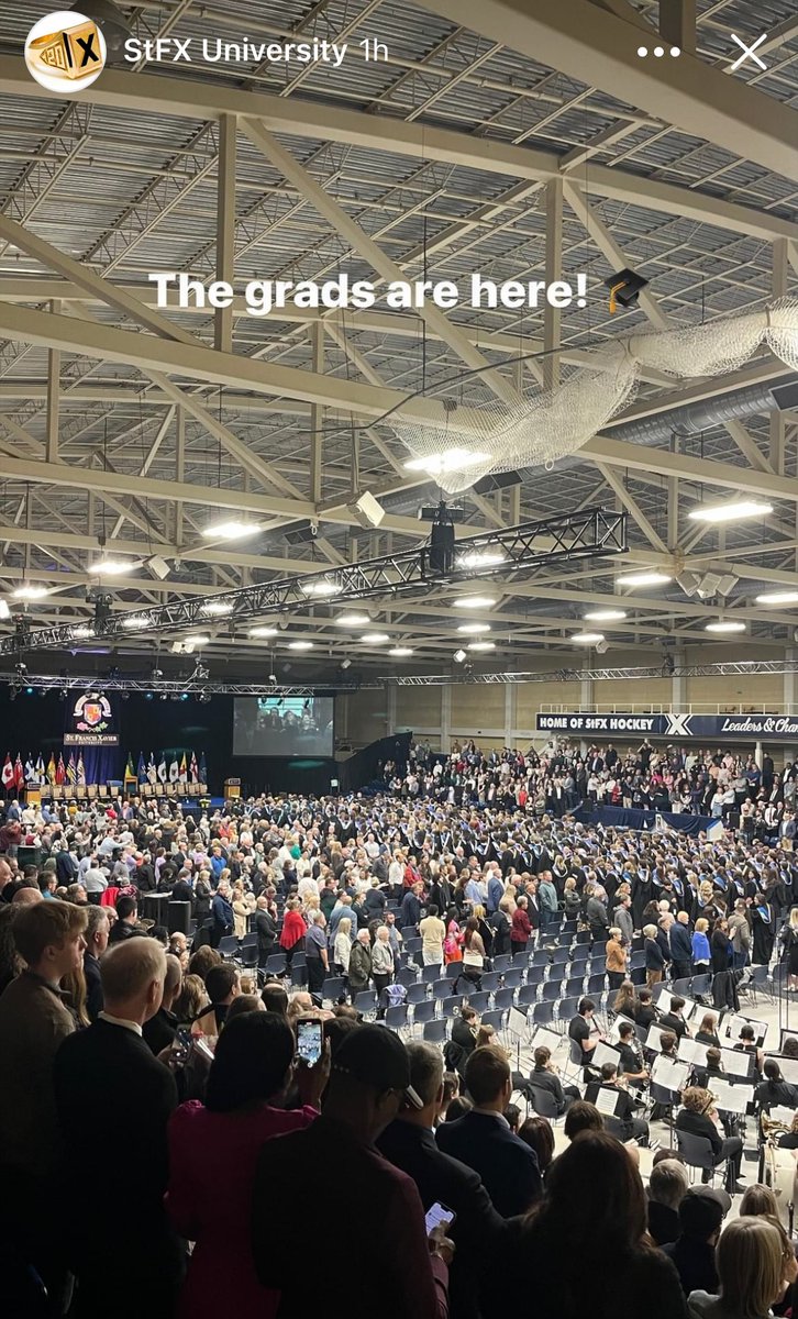 Congratulations to all of our BSc HNU and IDI graduates today!! 🎓 Celebrate all of your accomplishments 🙌🏼
