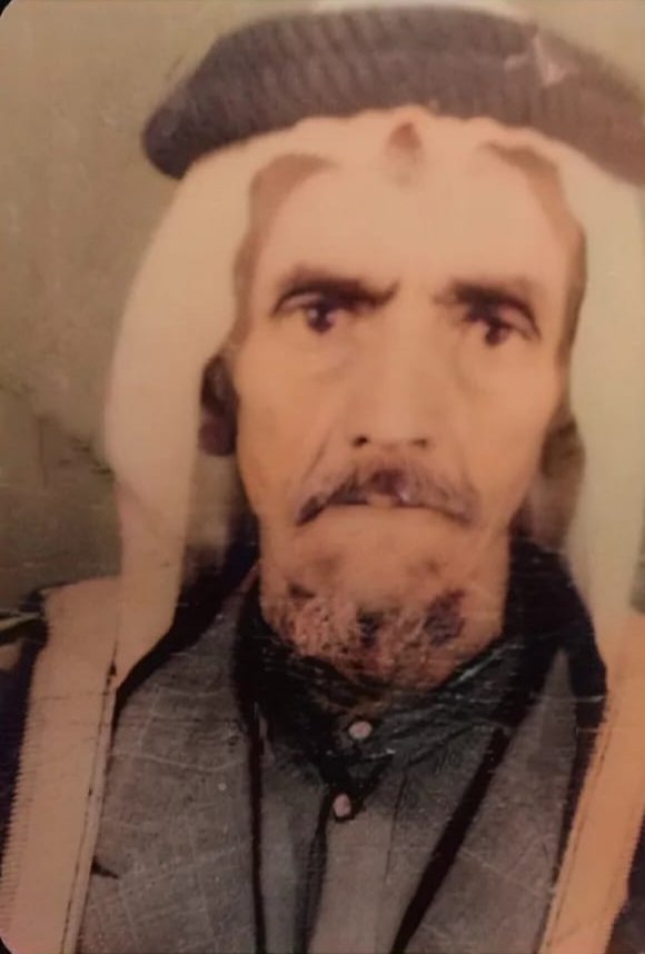 #اعلام_قبيلة_ال_مغيرة 
الشيخ
سعد بن مبارك بن محمد آل كليب ال مغيرة
رحمة الله مواليد سنة 1300 هجري تقريبا
من كبار #حمولة_ال_كليب_الخياري 
عمل في الزراعة محبوبا ومقربا عند ربعة
وكان مطلعا و عالما في #الأنساب  يلجأون
لة وياخذون مشورتة ونصحة لثقتهم بة
#سيرة_عطرة