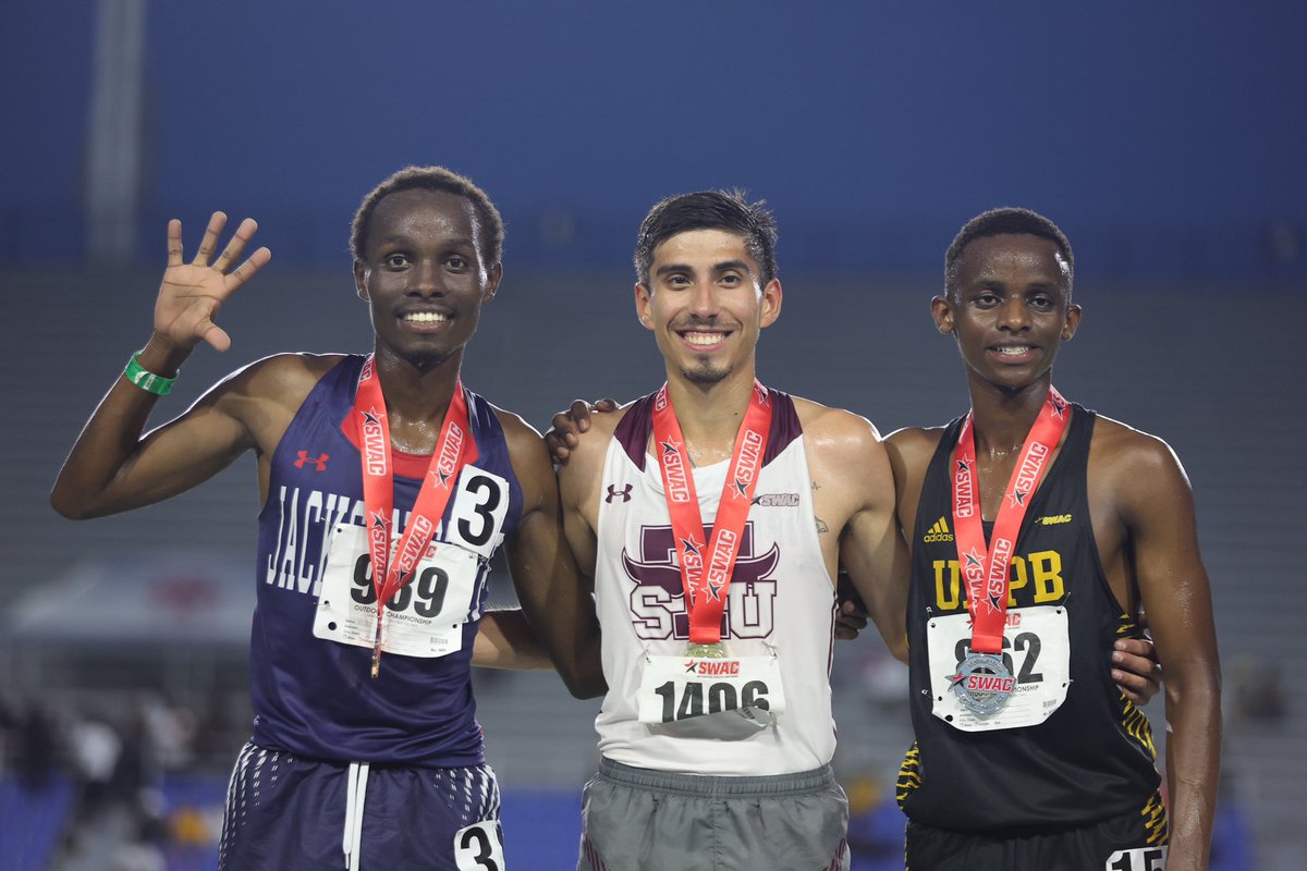 𝗣𝗼𝗱𝗶𝘂𝗺 𝗔𝗹𝗲𝗿𝘁 🚨 Men’s 5000 Meter Run is in the books 📚 🥇Jose Gonzalez - @TXSOTigers 🥈Inertia Mugethi - @UAPBLionsRoar | PR✅ 🥉Victor Kibet - @GoJSUTigers | PR✅ #SWACTF | #BuildingChampionsForLife