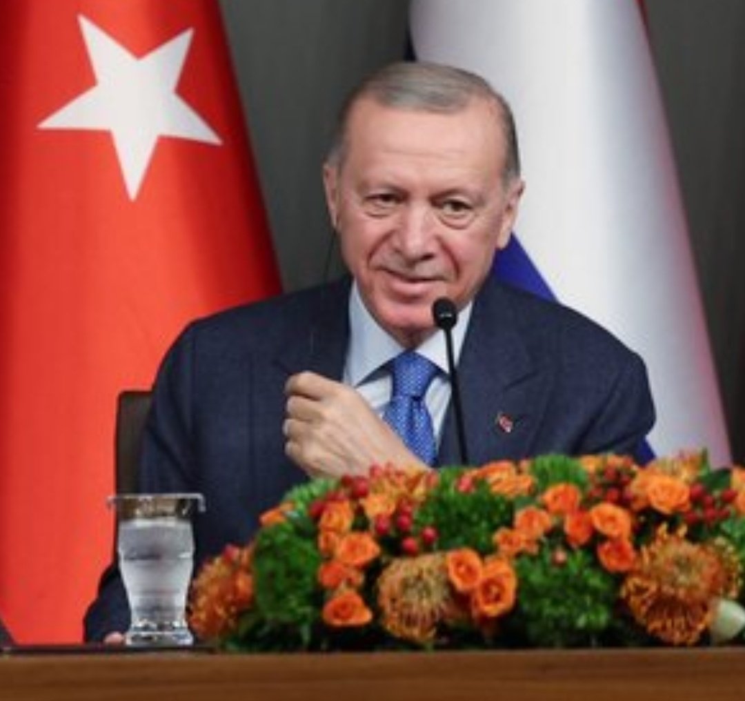 🔴 Ezberler bozuluyor. 📍Başkan Erdoğan AK Partililere talimat verdi: Milletin beklentilerine göre hareket edeceğiz. 👇Beklentiler neydi, ne olmadı? Yorumlarda buluşalım.