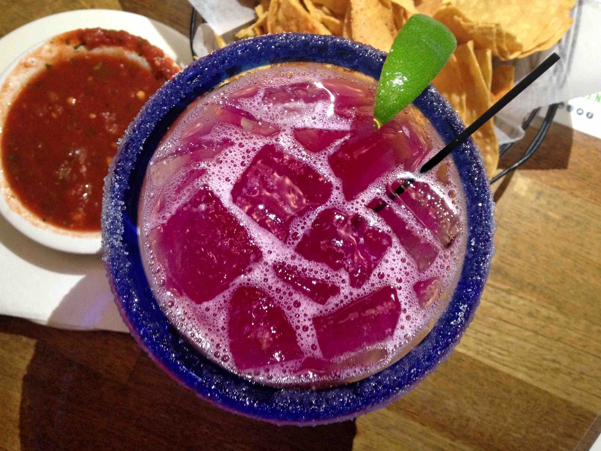 Prickly Pear Margarita Round
.
Here you’re staring down the barrel of a prickly pear, ringed with sugar, garnished with a lime, and kicked hard with tequila. Happy Cinco de Mayo!
.
05.05.24
#rounddujour #margarita #pricklypear #tequila #cincodemayo
RoundMuseum.com