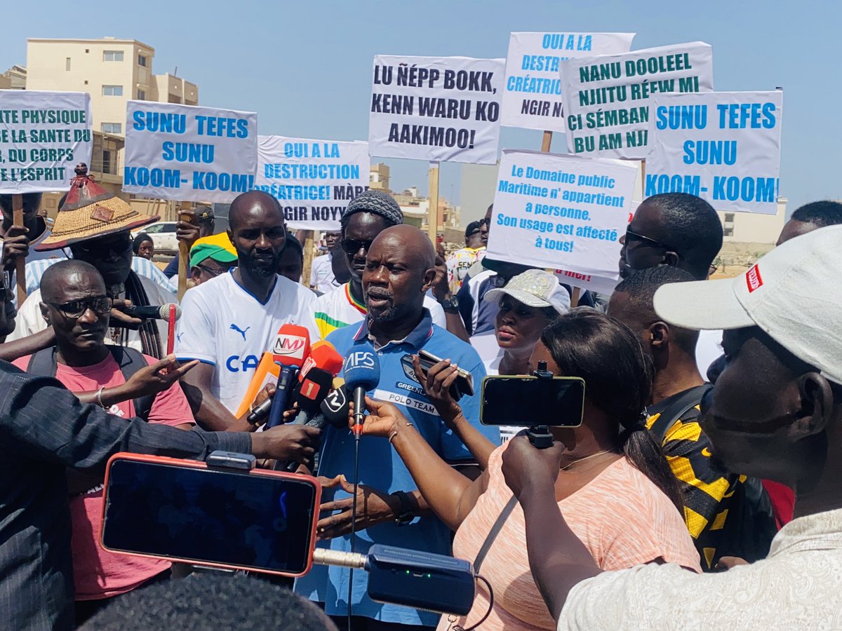 Plus de quarante organisations de la société civile et militants écologistes ont fait une déclaration de presse pour lutter contre le bradage du littoral et dénoncent la non respect du code de l’environnement. #littoral #Senegal @PR_Diomaye #JVE🇸🇳 @Actionjusticee1 @Jve_Senegal