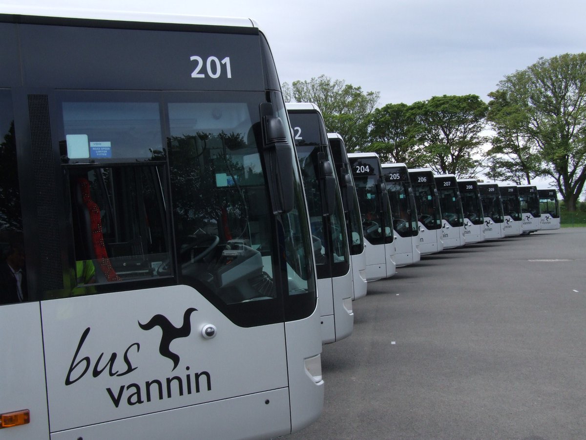 🚌 A new bus timetable will come into operation on 7 May, containing a number of improvements. 📅 View / download at bus.im Printed booklets available from @WelcomeCentreIM, House of Manannan, @iomairport and bus depots.