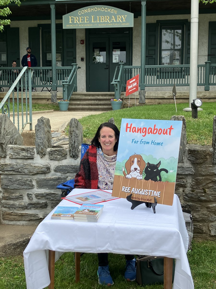 TY Conshy. Met some really nice people, despite the rain. Thank you to my family and friends who stopped by too. The library is housed in a super cool building.
#reading #reader #books #bookcommunity #middlegradebooks #dogs #cats #teachers #librarians #middlegradebooks #MGin23
