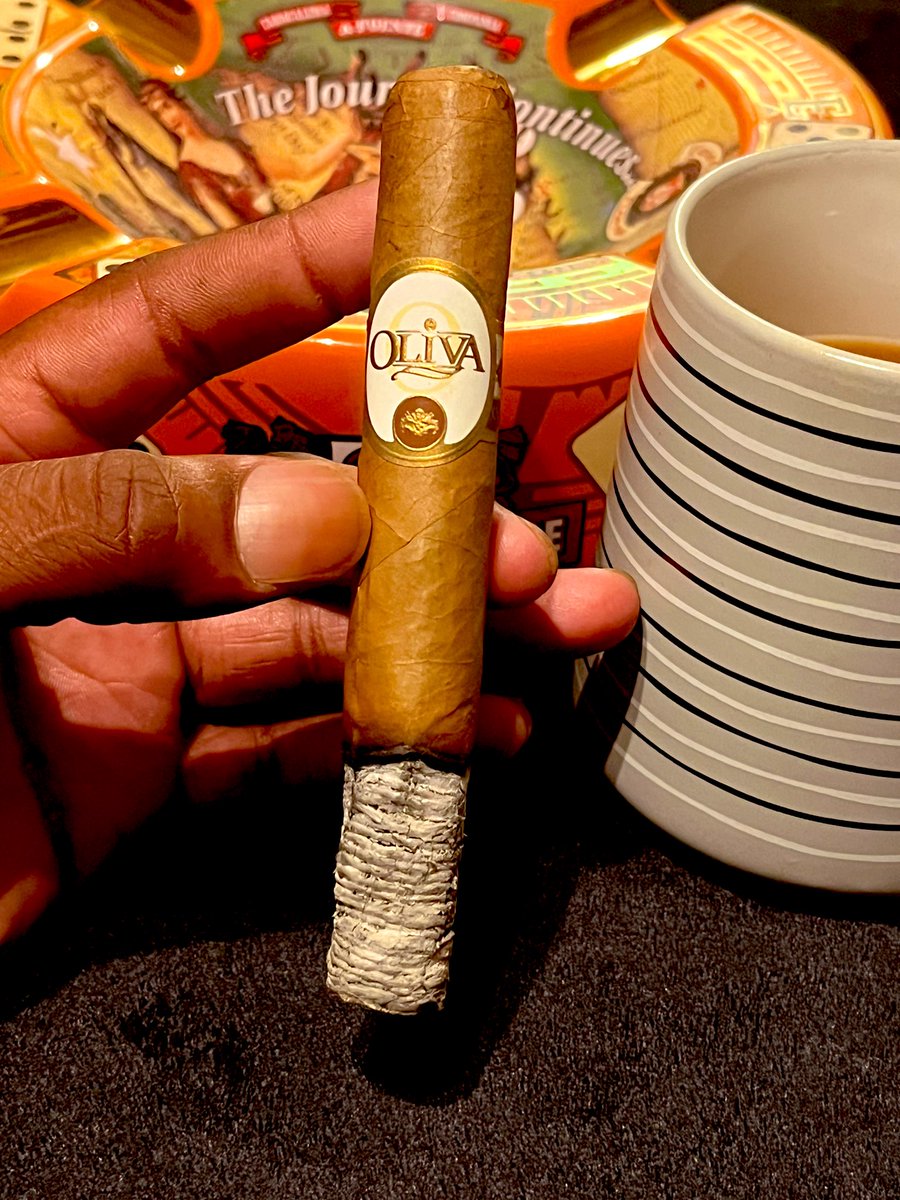 Good day to all. Starting off with the #Oliva  #ConnecticutReserve good morning 💨 layers of thick flavor notes of wood, coffee, and cream. Morning cup o' joe cigar for sure.  #smokebreak #cigars #cigarlifestyle #cigarclub1on1