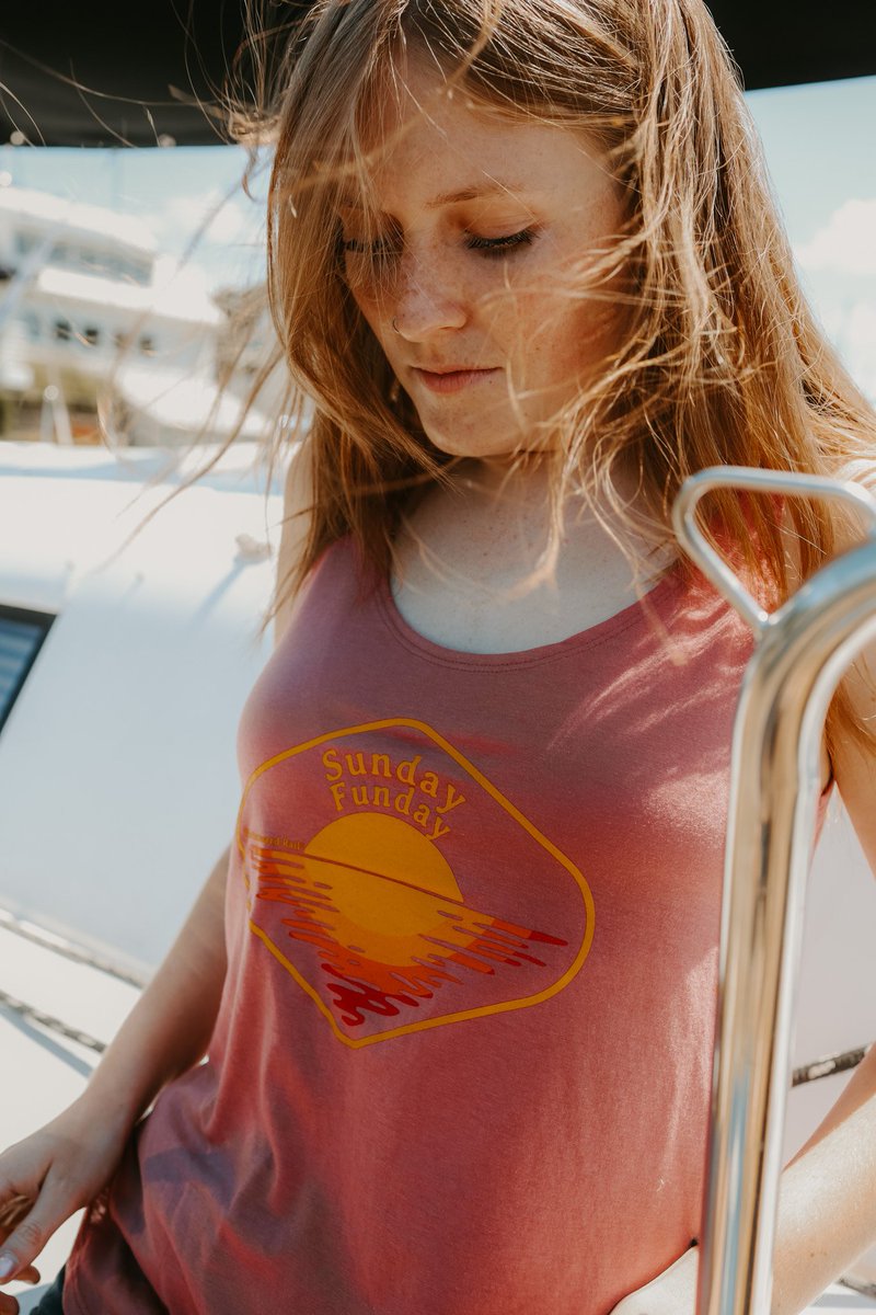 Have a great #SundayFunday! 🛥🍹⚓️ #TSRApparel #BoatsandClothes
