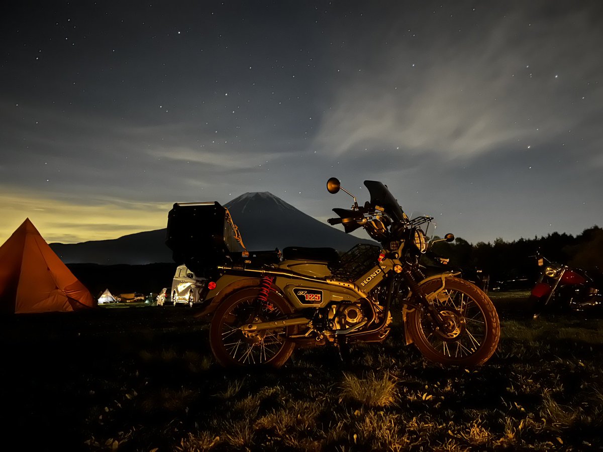 ハンターカブと富士山
 #ふもとっぱら
 #夜景
 #iPhone13pro