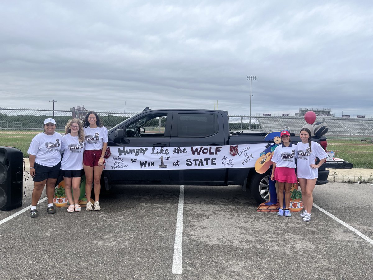GolfDavenport's tweet photo. State send off! Let's go! https://t.co/rnJ6p51d4V