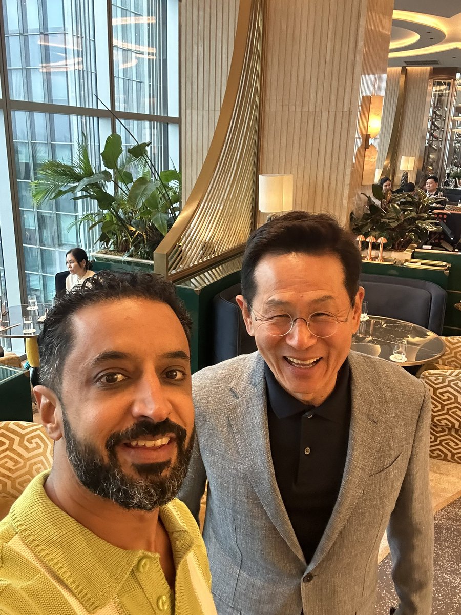 A great honor to spend time with the President & CEO @UNICOlog Hyung-Joo, Park at the @josunpalace , a Luxury Collection Hotel, Seoul #Gangnam

 #madefortrade #futureoftrade 🇰🇷 #southkorea #seoul 🇦🇪 #uae #dubai @DMCCAuthority @DP_World @DGCX #shipping #logistics #madefortrade…