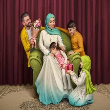 #イスラム 教の #預言者ムハンマド は、女性や家庭の尊厳を強調していました。

「最良のものは家庭とともにある。気高い者は女性を称え、卑しい者は女性を蔑む」

#Islam #MuslimWomen #Womens #family
