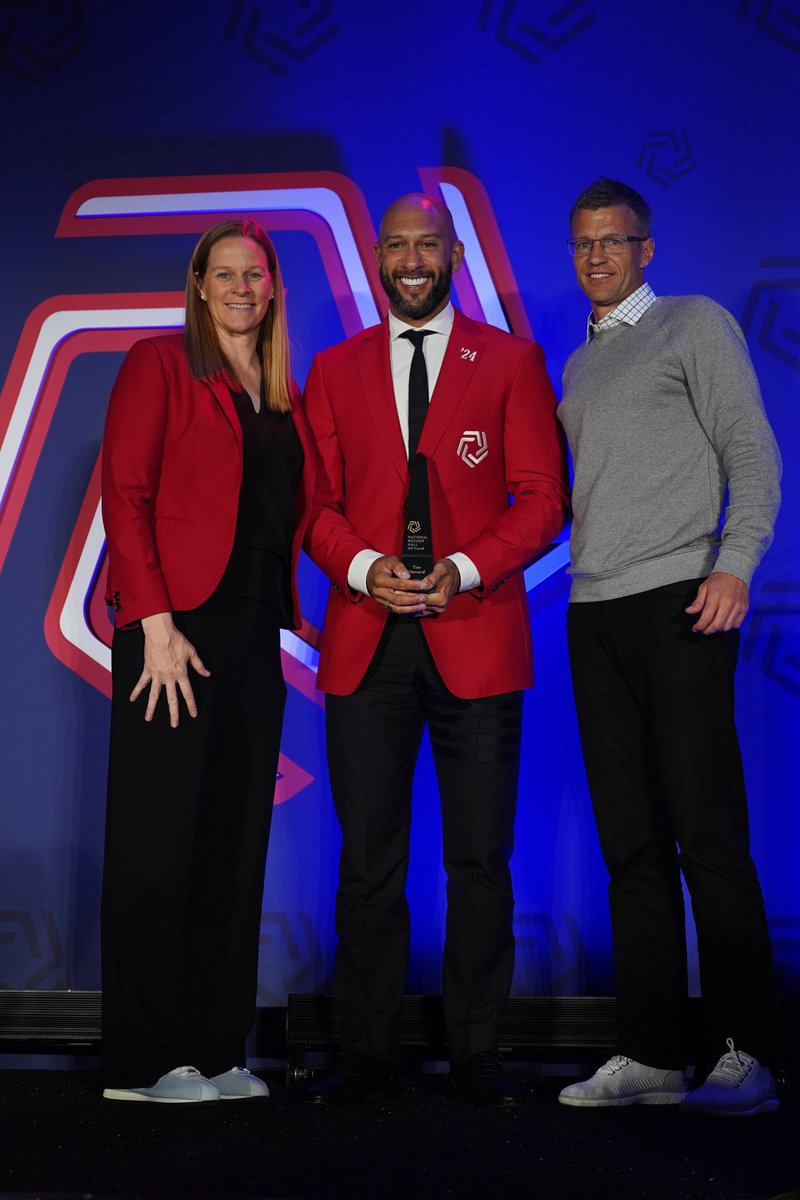 𝐓𝐡𝐞 𝐒𝐞𝐜𝐫𝐞𝐭𝐚𝐫𝐲 𝐨𝐟 𝐃𝐞𝐟𝐞𝐧𝐬𝐞🐐👏 Congratulations to 901 FC Sporting Director Tim Howard on his induction into the National Soccer Hall of Fame on Saturday! #DefendMemphis