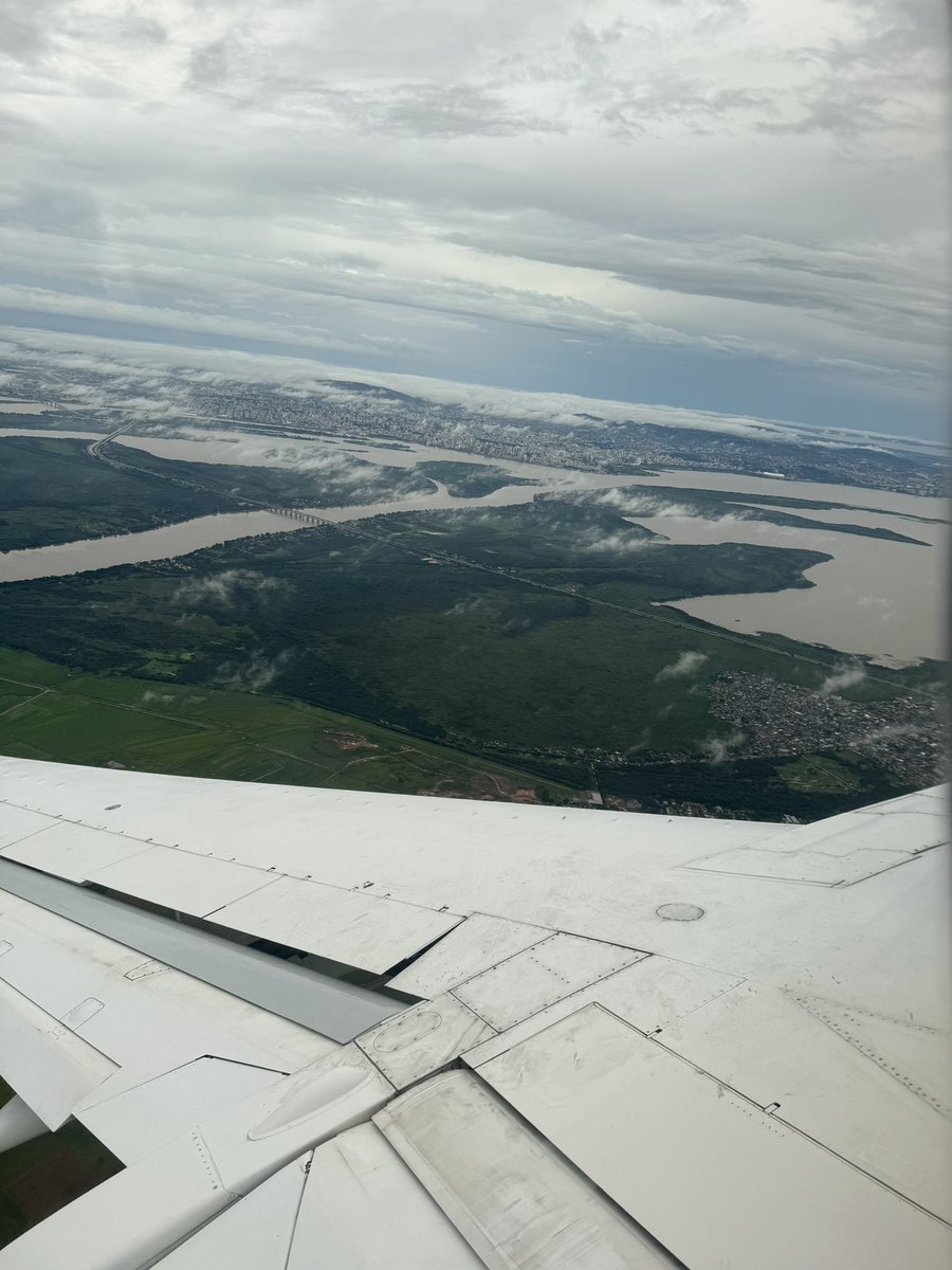 Madonna foi embora… Agora teremos a Atenção devida para Porto Alegre?
Ajudando e Orando por todas as famílias, amigos estão indo em resgate para Canoas. Ajude em alguma forma, Por favor!