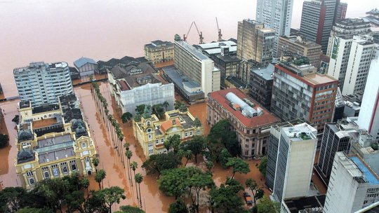 @marcelvanhattem Está destruindo o Rio Grande do Sul com o auxílio de todas as autoridades que NEGARAM, se OMITIRAM ou NEGLIGENCIARAM o impacto das mudanças climáticas esses anos todos. As digitais de negacionistas como você estão ao redor de toda essa tragédia.