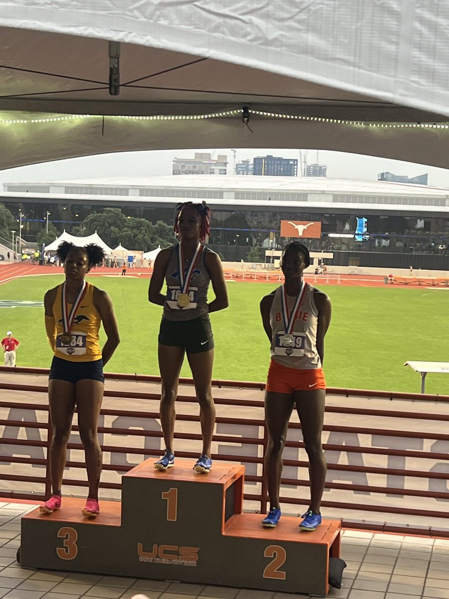 Og Bailey Johnson UIL State Track meet 200m Silver Medalist!! #BGM #BowieTF🙏🏿💪🏿 #ProudCoach Bailey is a Special!! #AGTG