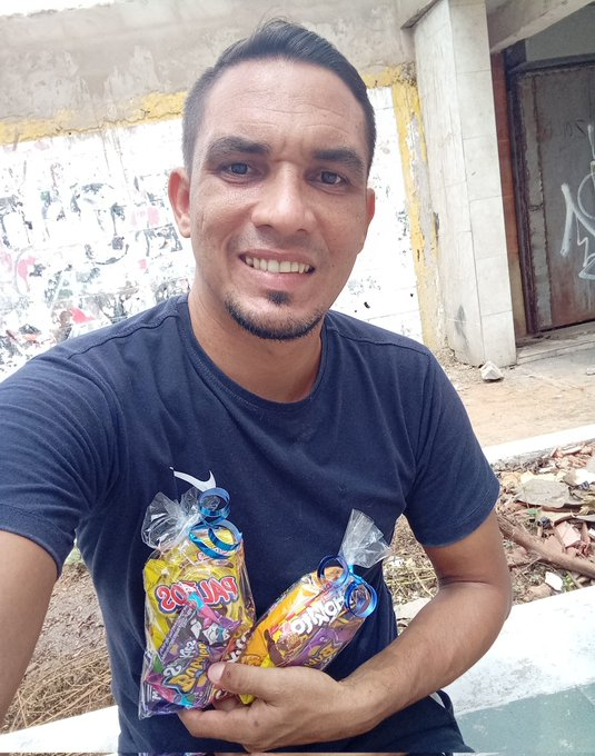 ReporteYa's tweet image. #5May #Zulia #ServicioPúblico 
@freddy_mcbo: "Está semana no han salido muchos delivery, y no puedo dejar a mi mamá sin sus medicamentos, si me ven por ahí me compran combos de golosinas. 

Estoy trabajando como #delivery sin descanso. 
Estamos para servirles en #Maracaibo…