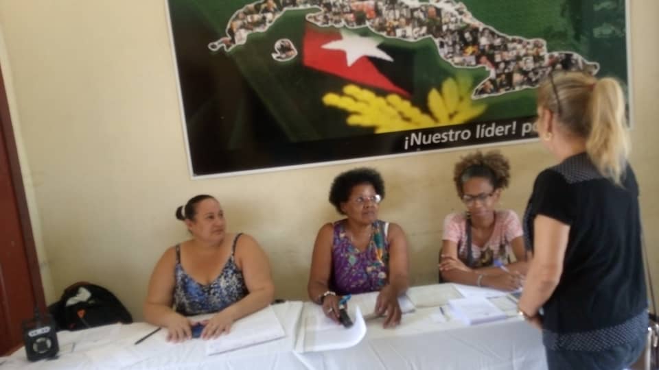 #Hoy se realiza elecciones especiales en la circunscripción 70 e Palatino #Cerro. Todos a las urnas a elegir un nuevo delegado. #LaHabanaViveEnMí #CubaEsRevolución @DiazCanelB @PartidoPCC @AsambleaCuba @CaneteYovanis