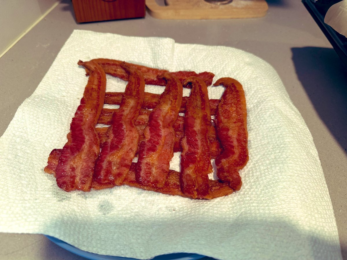 Quilt of bacon. 🥓