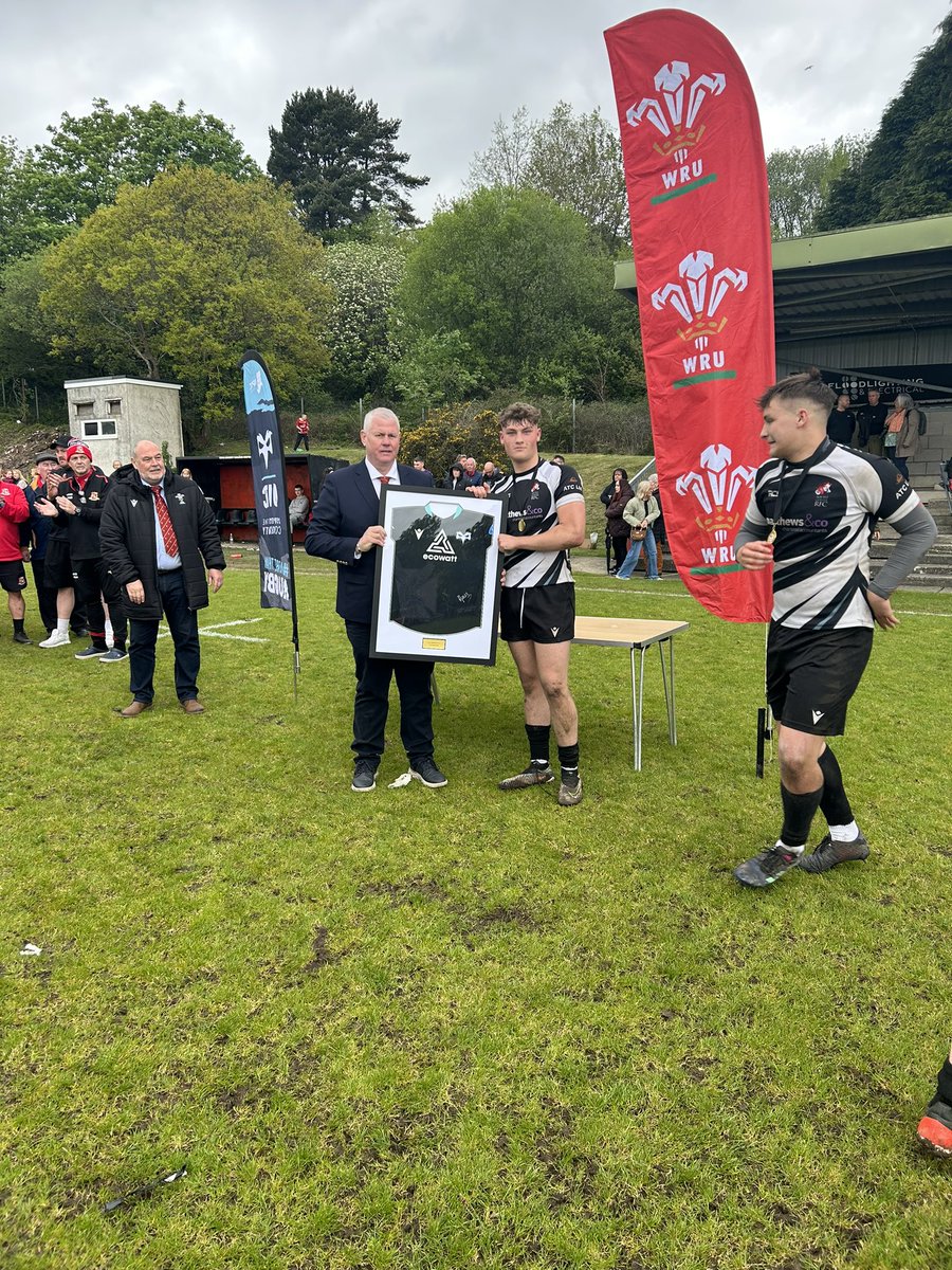 💥OSPREYS CUP💥

Fantastic finals with some excellent rugby on show 🔥🔥

U15s cup final 💪💪 <a href="/porthcawlrfc/">porthcawlrfc</a> V <a href="/glynrfc/">Glynneath RFC</a> Congratulations to <a href="/porthcawlrfc/">porthcawlrfc</a> on the win 🏆 

U16s cup final 💪💪<a href="/CwmafanRugby/">Cwmafan R.F.C</a> V @South_GowerRFC Congratulations to @South_GowerRFC on the win 🏆