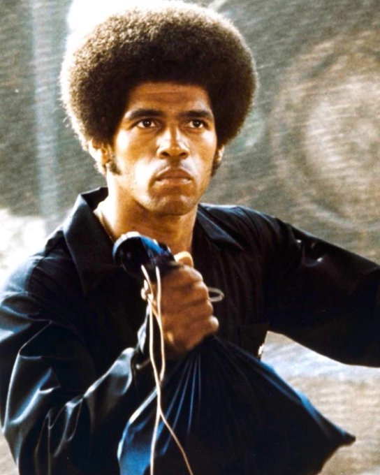 Happy birthday to the late Athlete, actor and martial artist Jim Kelly. 

Jim was the first black martial arts film star, best known for his work in “Enter the Dragon”. He went on to become one of the most decorated world karate champions, winning 4 prestigious championships.