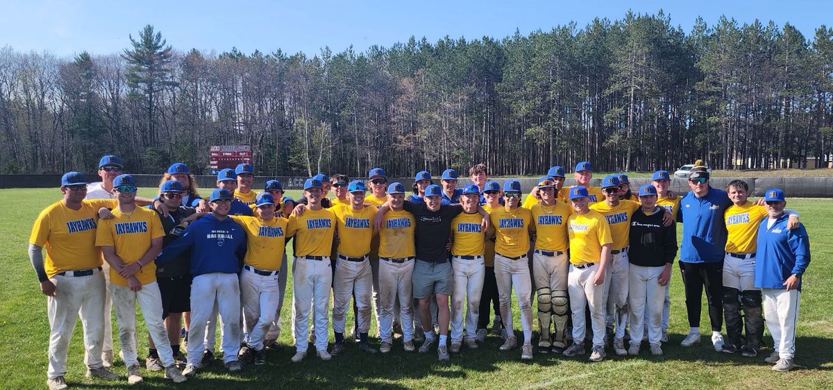 Muskegon CC Baseball (@jayhawksbsb) on Twitter photo Jayhawks complete the regular season with a 6-0 win over Alpena CC.
Winning Pitcher:
<a href="/L3Gerrit/">GerritL3</a> (7.0IP, 2Hits, 0ER, 9Ks, 2BB)
Position Guys:
<a href="/TTresemer/">Tanner Tresemer</a> (3-4, 2RBIs, 1HR)
@LovellNate (2-4, 2RBIs)
<a href="/HughesCarter21/">Carter Hughes</a> (1-3, 1RBI, 1HR)
Thank you to all the players for an amazing season! Jayhawks complete the regular season with a 6-0 win over Alpena CC.
Winning Pitcher:
<a href="/L3Gerrit/">GerritL3</a> (7.0IP, 2Hits, 0ER, 9Ks, 2BB)
Position Guys:
<a href="/TTresemer/">Tanner Tresemer</a> (3-4, 2RBIs, 1HR)
@LovellNate (2-4, 2RBIs)
<a href="/HughesCarter21/">Carter Hughes</a> (1-3, 1RBI, 1HR)
Thank you to all the players for an amazing season!