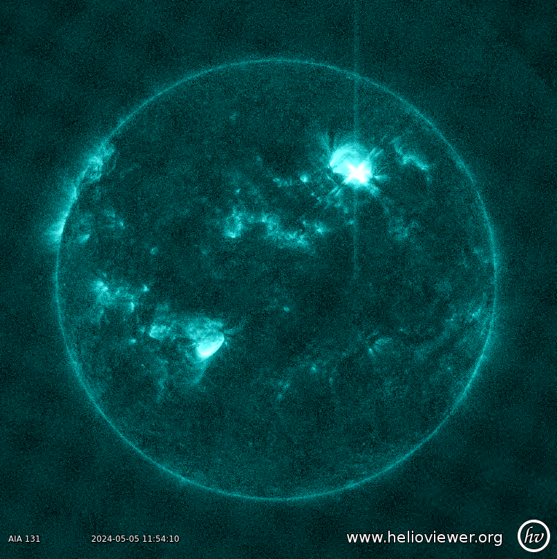 #SolarCycle25: the Sun goes BRRRT! Two more major flares: M7.4 and X1.2 in the past 5 hours. This brings the total in the last 24h to: 7 M-class and 2 X-class flares. Spectacular activity! #solarmax