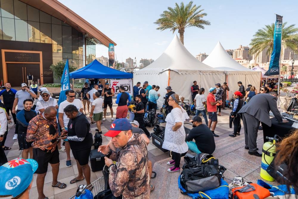 El sábado 4 de mayo, se llevó a cabo una gran iniciativa de limpieza en el puerto deportivo de Porto Arabia, organizada por UDC en La Perla #Thepearl  #PortoArabia #UDC #LaPerla #CommunityService #SaveTheOcean #medioambiente #comunidad #eventos