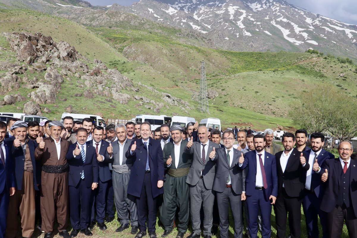 Muhteşemsin Derecik! 

Genel Başkanımız Dr. Fatih Erbakan sınırın sıfır noktasındaki Hakkari Derecik ilçesinin girişinde teşkilat mensuplarımızca coşkulu bir şekilde karşılandı.