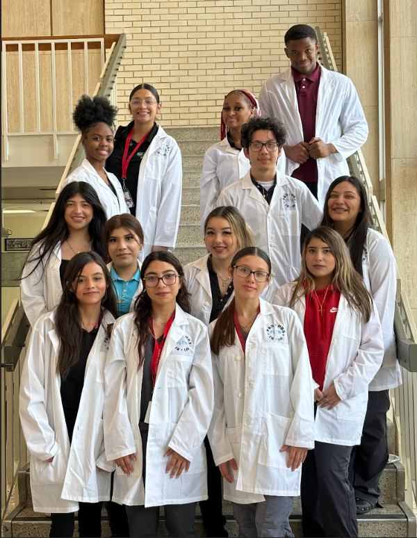 Skyline_BioMed's tweet photo. Congratulations to our @Skyline_Raiders NAF Academy of Health Science Class of 2024! We are so proud of you and cannot wait to see what's to come😀 #Classof2024 #BeFutureReady @NAFCareerAcads @dallasschools https://t.co/aCkQ66dAuZ