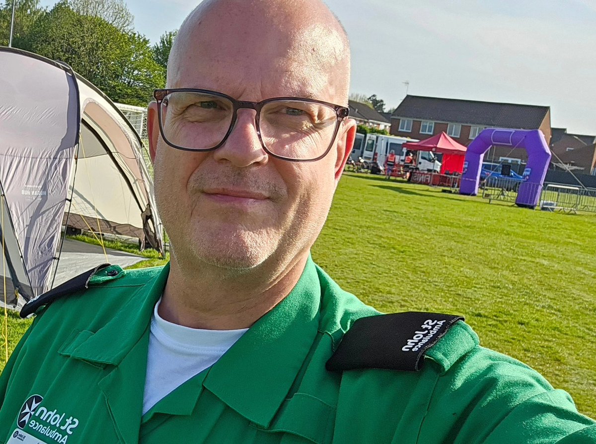 #MySJADay in Sunny Langtoft today 🏃‍➡️🏃‍♂️‍➡️🏃‍➡️

#Langtoft #Lincolnshire @stjohnambulance #FirstAider