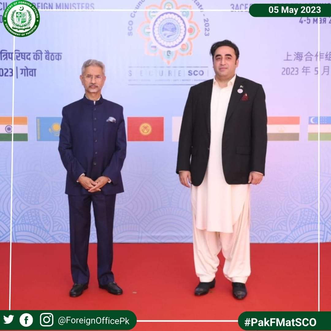 banbhan_raza's tweet photo. #ThrowBack 2023:
FM 🇵🇰 #BilawalBhuttoZardari has arrived to attend the #SCO Council of Foreign Ministers.
@BBhuttoZardari
#PakFMatSCO https://t.co/AxIzo7bOmH