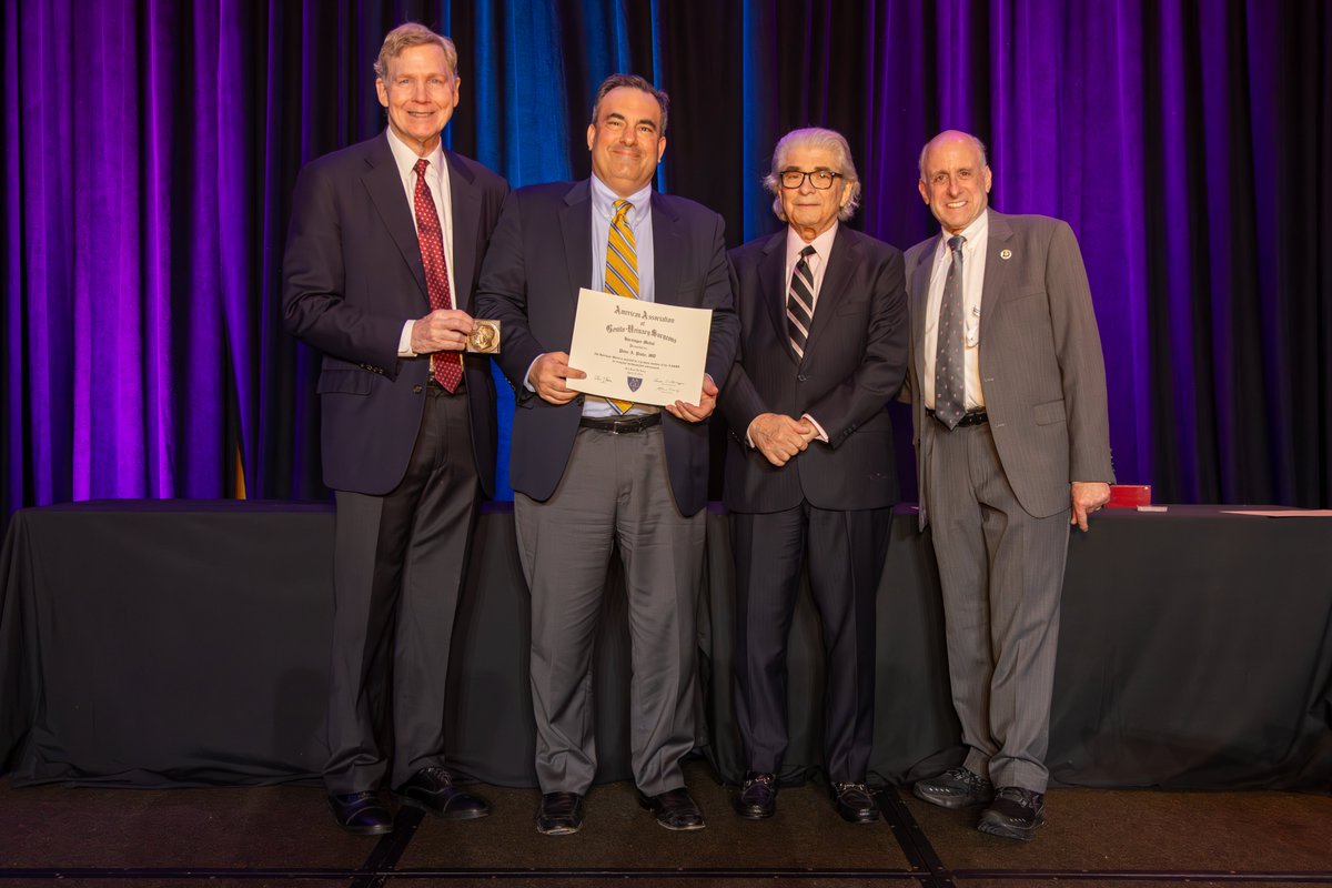 Join us in congratulating @PeterPintoMD who was recently awarded the Barringer Medal by the American Association of Genitourinary Surgeons (#AAGUS). The Barringer Medal is awarded “for distinguished achievement by an early career AAGUS member”. #AUA24