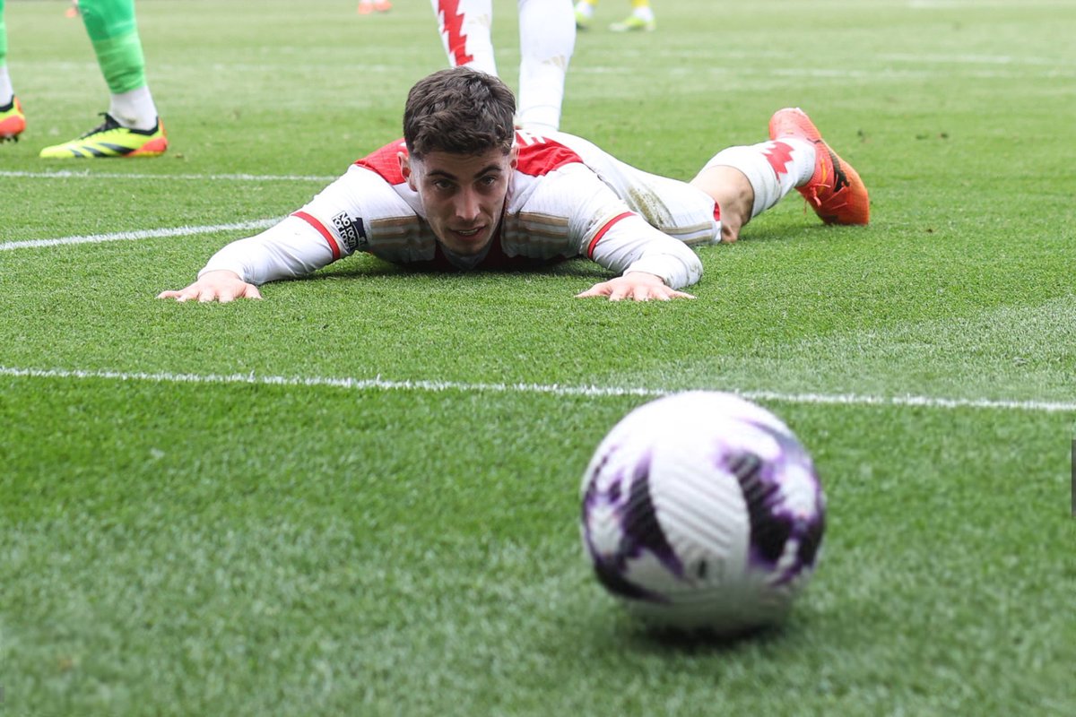 🗣️Arteta sur le match de notre cher Kai contre Bournemouth: «Honnêtement il a été incroyable. Il a été intelligent dans tout. Il a été bon dans la conservation du ballon, dans le pressing, dans la transmission dans la compréhension du jeu. Il a fait un match formidable.» 🔴⚪️⚡️