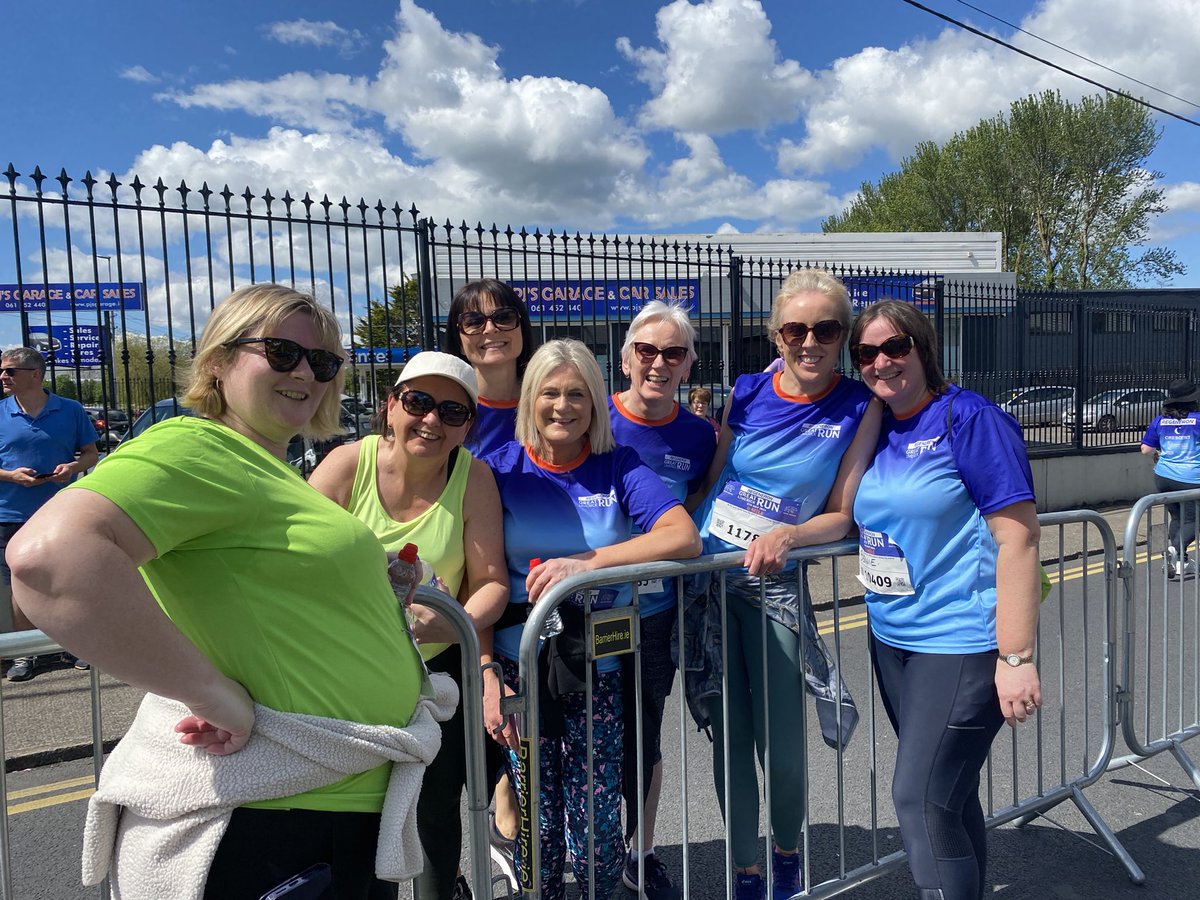 Bernie Nolan (@berniemalone18) on Twitter photo Well done to our HI Team in Nenagh Hospital who completed the 10km great Limerick run today. <a href="/ULHospitals/">Follow @HSEMidWest</a> <a href="/HsehealthW/">HSE Health & Wellbeing</a> <a href="/hseie/">Declan Mc Namara</a> <a href="/ryan_cathrina/">Cathrina Ryan</a> <a href="/CeliaDwan2/">Celia Dwan</a> <a href="/Catheri84123148/">Catherine Quinn</a> <a href="/MiaCliffy/">Maria Clifford</a> Well done to our HI Team in Nenagh Hospital who completed the 10km great Limerick run today. <a href="/ULHospitals/">Follow @HSEMidWest</a> <a href="/HsehealthW/">HSE Health & Wellbeing</a> <a href="/hseie/">Declan Mc Namara</a> <a href="/ryan_cathrina/">Cathrina Ryan</a> <a href="/CeliaDwan2/">Celia Dwan</a> <a href="/Catheri84123148/">Catherine Quinn</a> <a href="/MiaCliffy/">Maria Clifford</a>