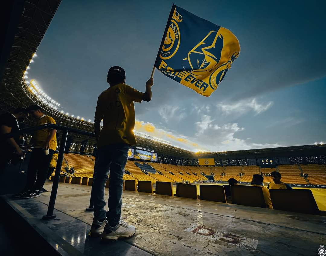 يا أجمل الشعر البديع.. من آخره لين أوّله 💛