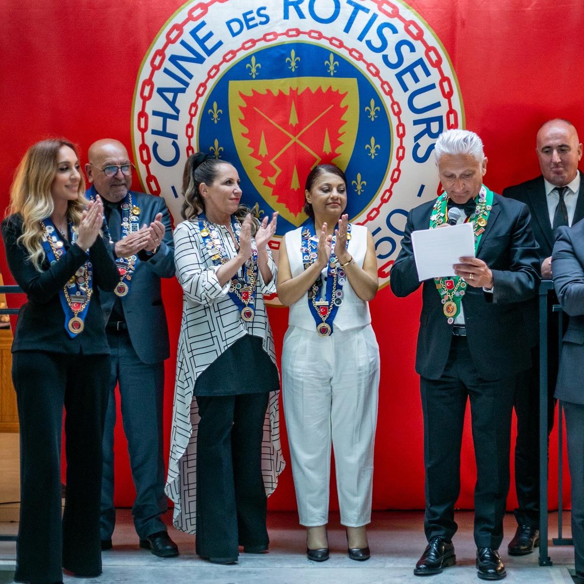 CDR  Bailliage Yönetim Kurulu’nda birlikte görev aldığımız değerli dostum Swandor Hotels Yiyecek &amp;İçecek Direktörü Burkay Durukan ‘ın ev sahipliğinde Swandor Kemer Hotel’de harika menü şarap eşleşmesi ile çok özel bir Chaine des Rotisseurs gala yemeği gerçekleştirdik.