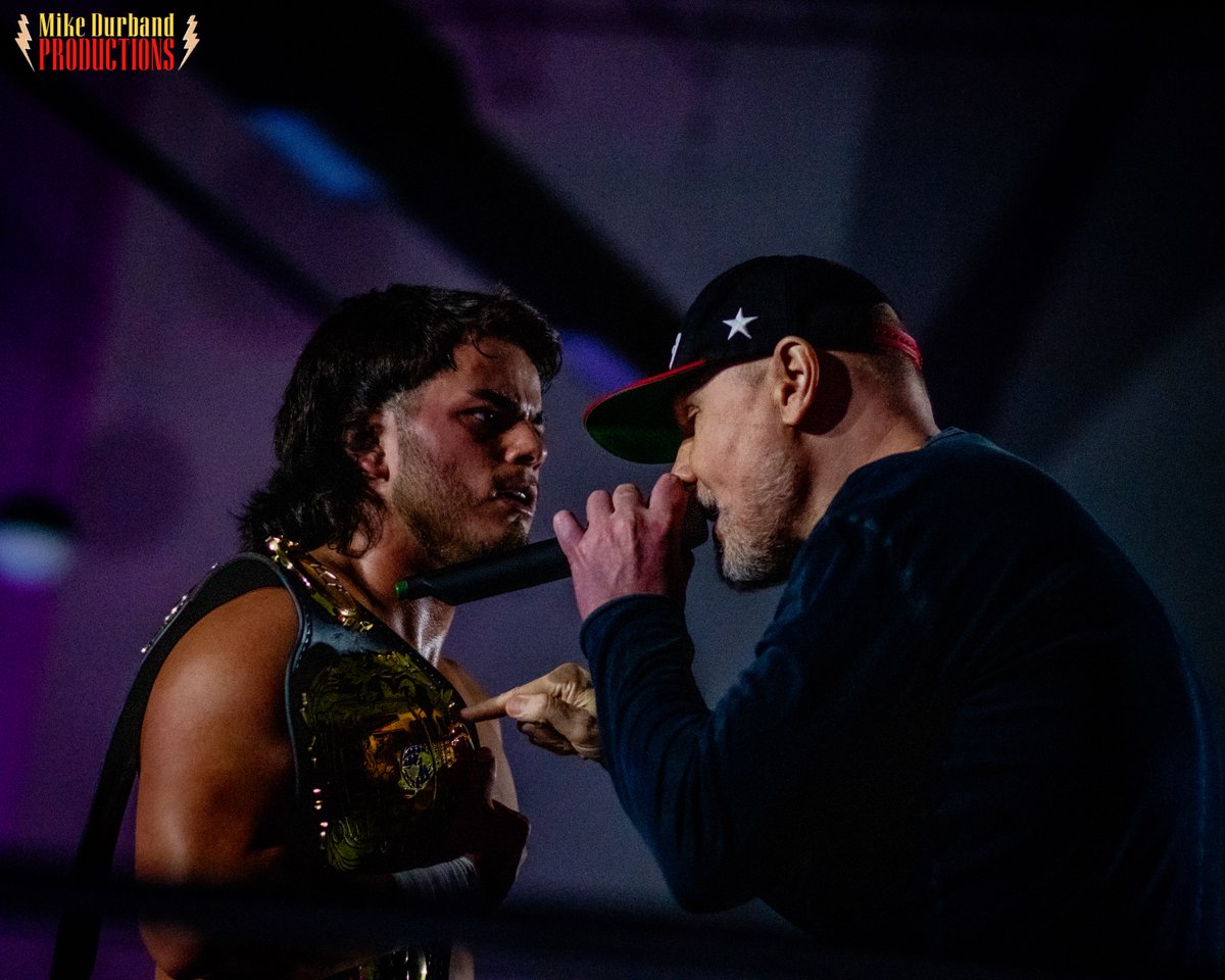 NWA President William Patrick Corgan and the NWA Junior Heavyweight Champion face off on the mic at #NWAChicagoFire! @Billy @JoeAlonzoJr #NWA #NWAChicago @nwa 📸: Mike Durband Productions