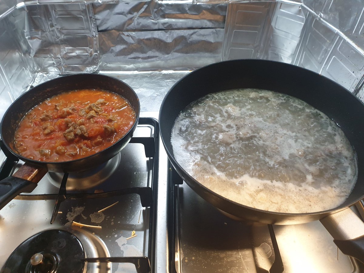 오늘의 밥 

양고기 토마토 볶음
양고기탕