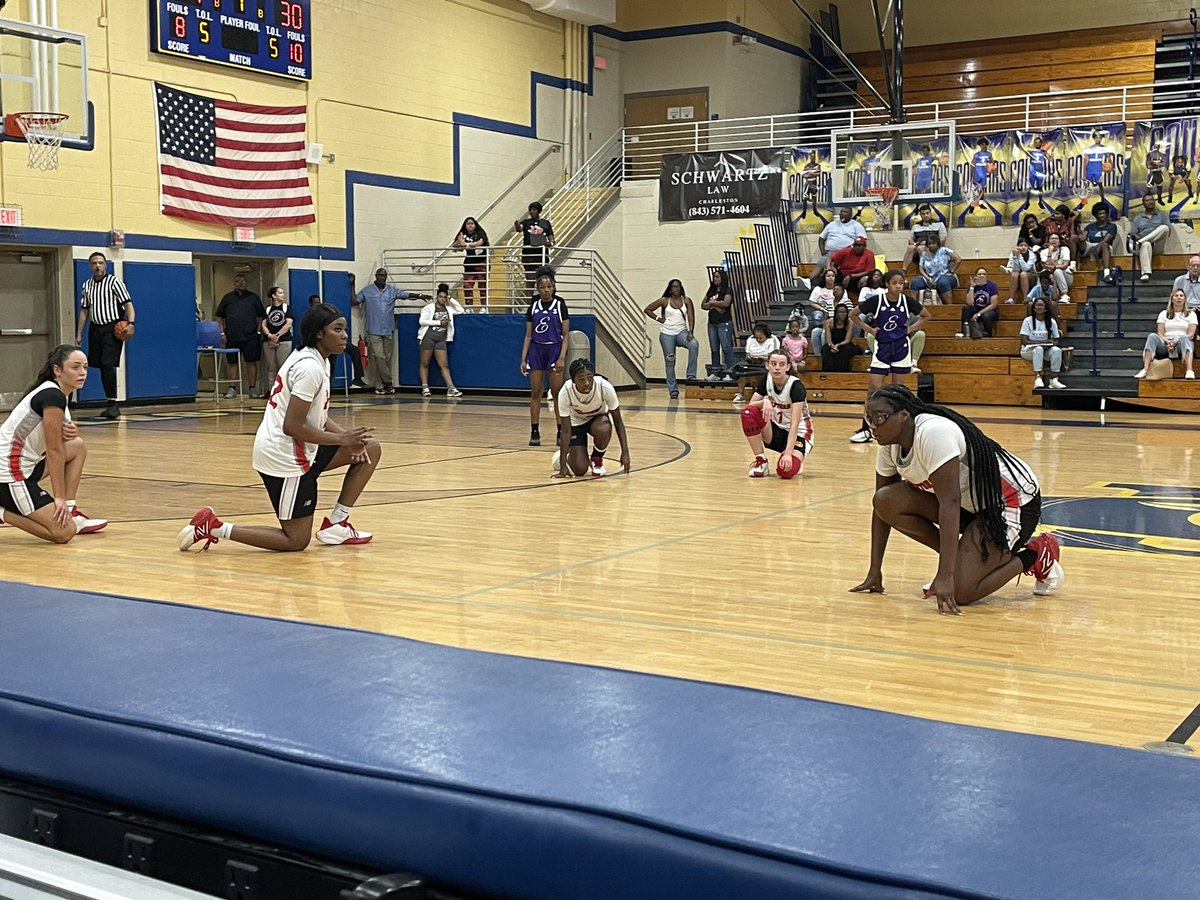 Plenty of talent in the gym here today in North Charleston at the LBI Spring Invitational. #PrepGirlsHoops #SwannysRoundballReview