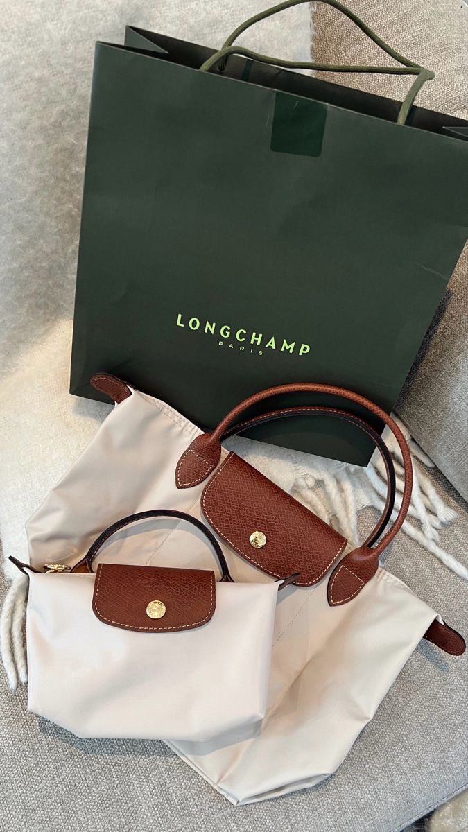 Bimbang mau marhen J atau Longchamp. Bantu saran dongg