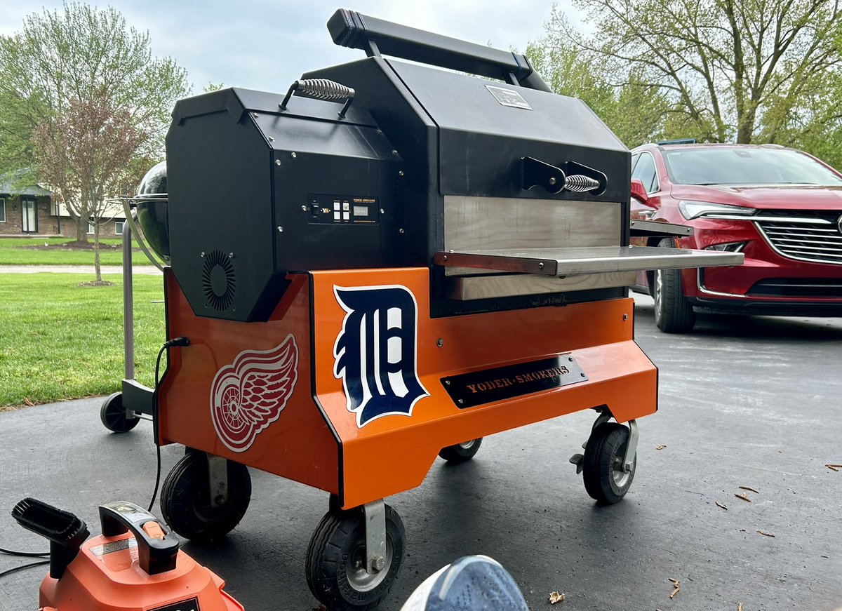 JpApproved's tweet image. Celebrating 10 years of memories with my Yoder Smoker today, build date May 1 2014.  From BBQ to bread, desserts and sides, pool parties and graduations, this smoker has rewarded me time after time.  #whyiyoder @yodersmokers