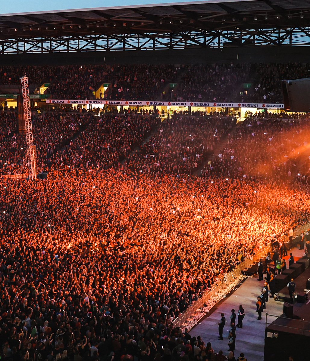 What a sight!😍 Throwback to 2 years ago today when @MCRofficial rocked Stadium MK!🤘