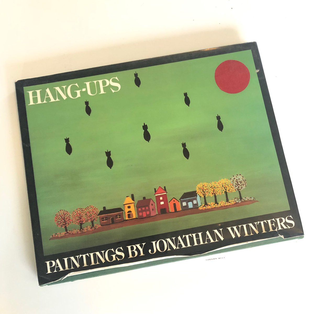 Jonathan Winters is trending.... thought I’d remind everyone he was not just one of the funniest comedians but also a talented painter. I bought this book for my dad in 1993 #JonathanWinters