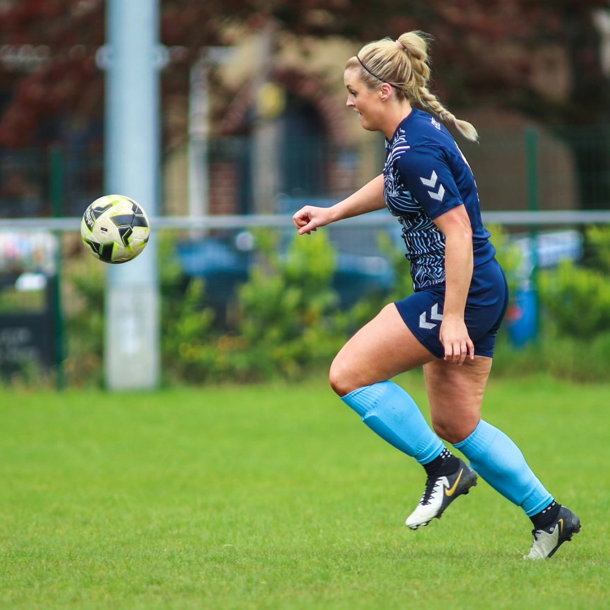 📸⚽
MATCH DAY PHOTOS 

v.s @wsmafcwomen 

Score: 2-1 

📸 @BMEastPhotos

#matchdayphotos #AEKBocoLadies #boco