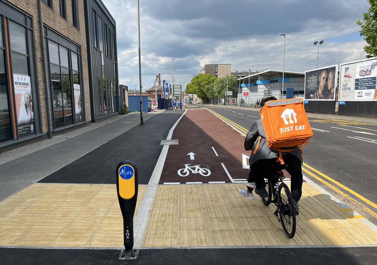 RideLeicester's tweet photo. Former A50 - Route to Frog Island &amp; Woodgate in Leicester - Looks completed ! @CHYMLeics @Leicester_News @LeicesterCCG @BreezeLeicester @CyclingUK_EMids @SustransEMids @TransportXtra https://t.co/b0Ru54l5yr