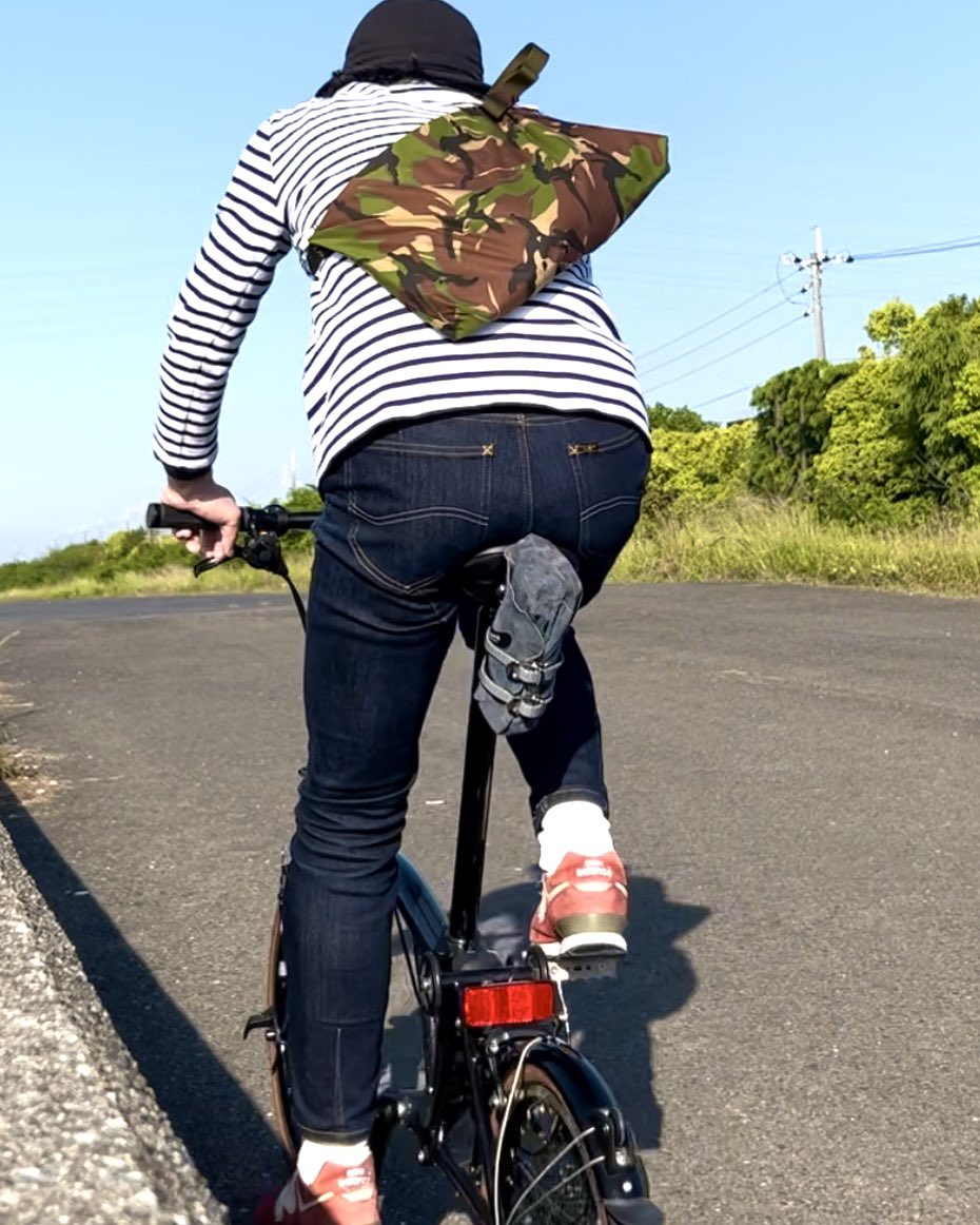 narifuri さんのサイクリングパンツはケツがのラインが綺麗に見える😊#narifuri #Brompton #cyclingfashion