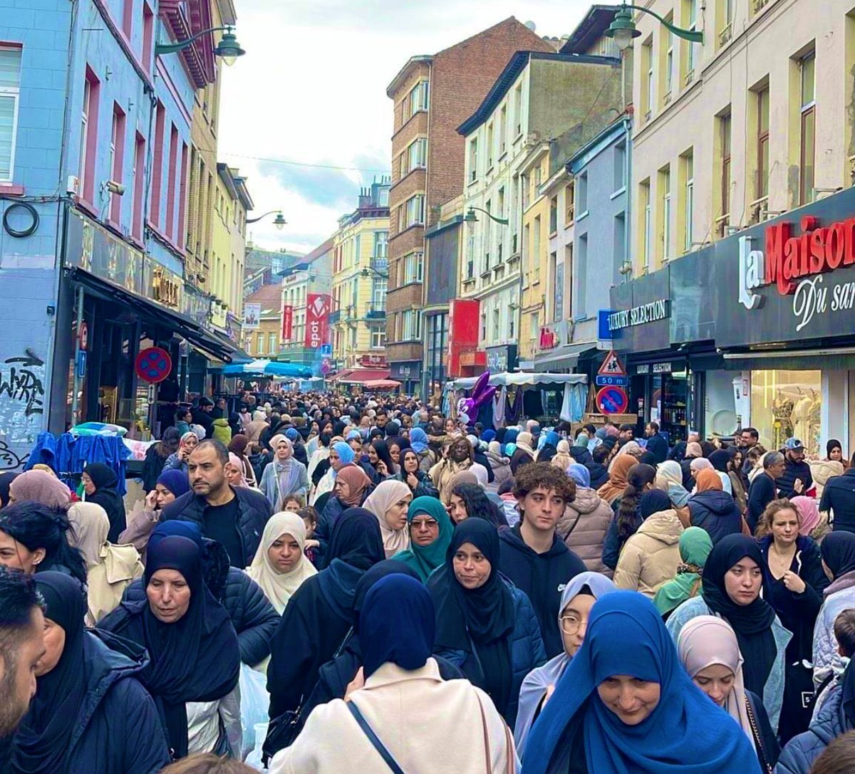 Burası Belçika Brüksel.. Dikkatinizi ilk ne çekti?