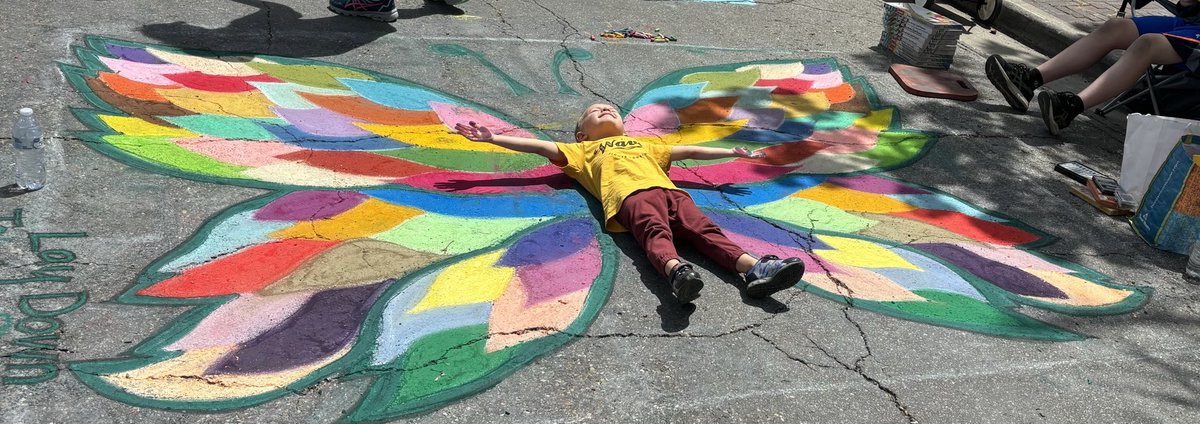 lgrimoskas's tweet photo. Appreciating the creativity, artistry and variety at Chalk the Walk in Mount Vernon https://t.co/SmixQU8j7s